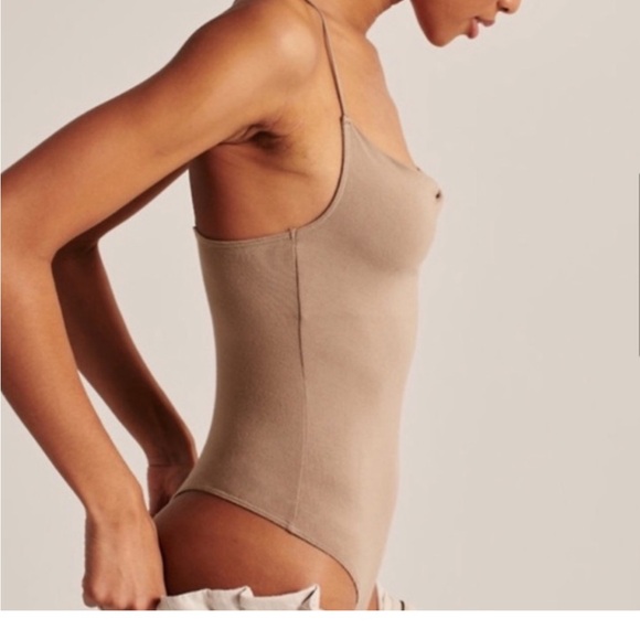 A&F Taupe Bodysuit - Picture 4 of 6